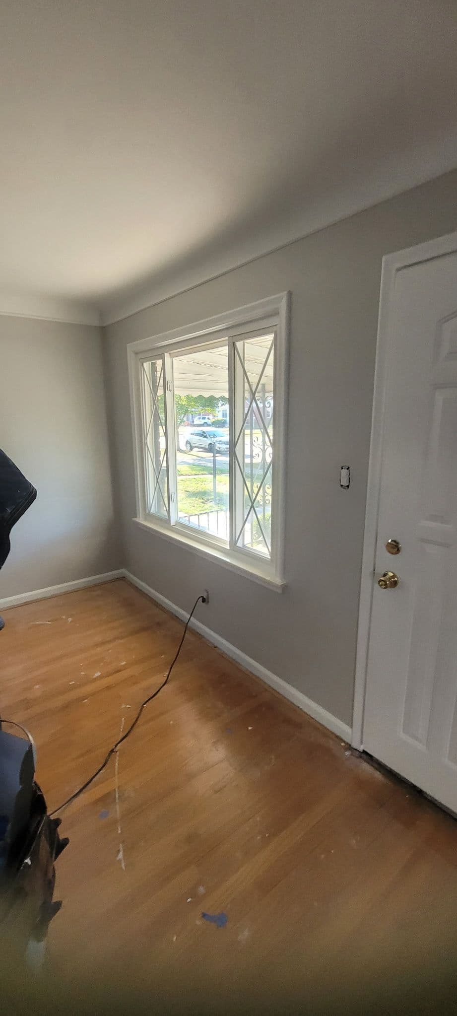 Gallery photos for Full Home Interior Repaint - Walls, Ceilings, and Trim Done Right: Image #8