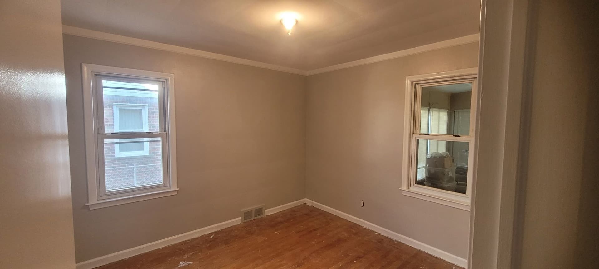 Gallery photos for Full Home Interior Repaint - Walls, Ceilings, and Trim Done Right: Image #6