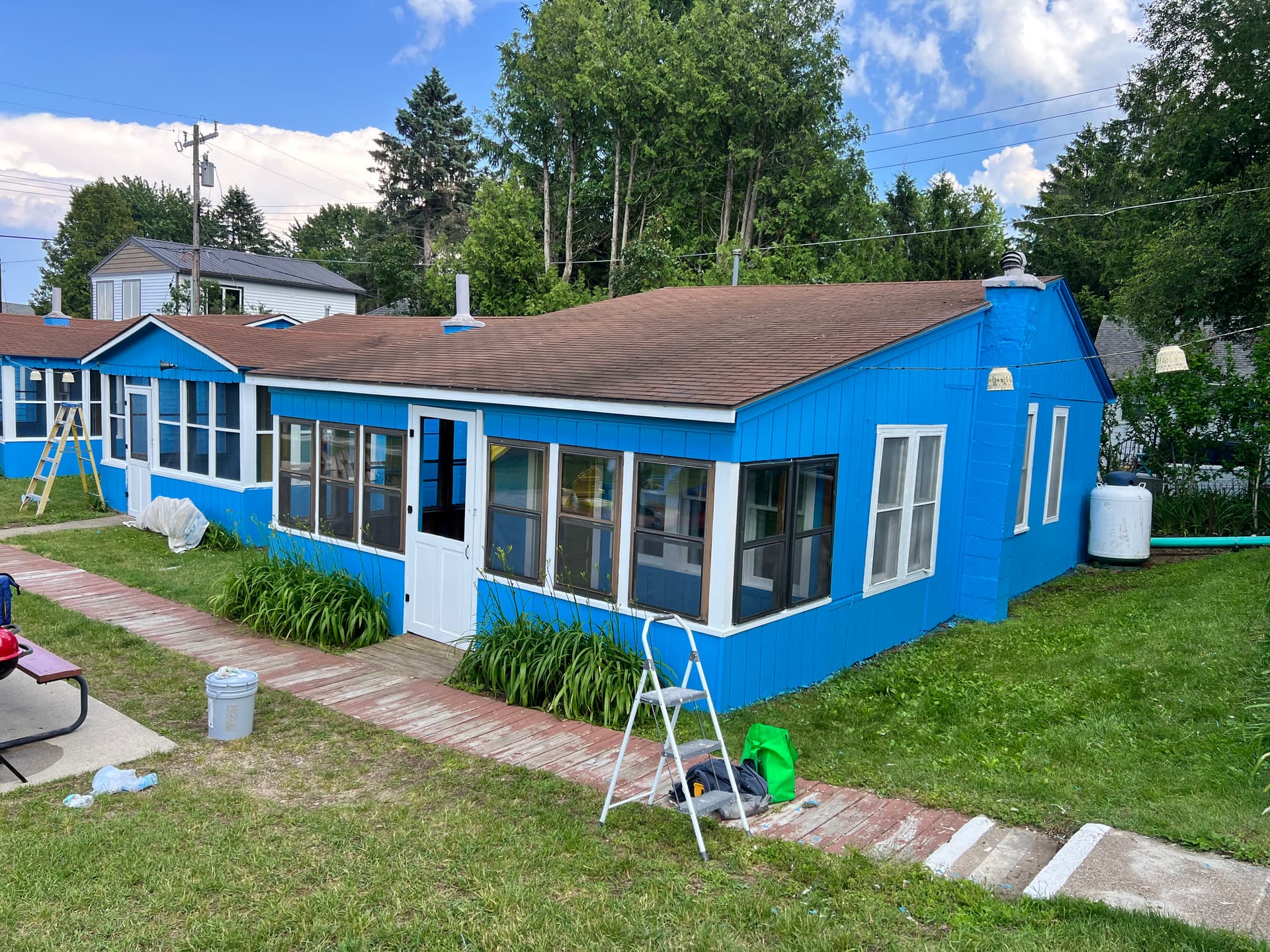 Gallery photos for Lakeside Cottages Get a Full Exterior Painting Overhaul: Image #6