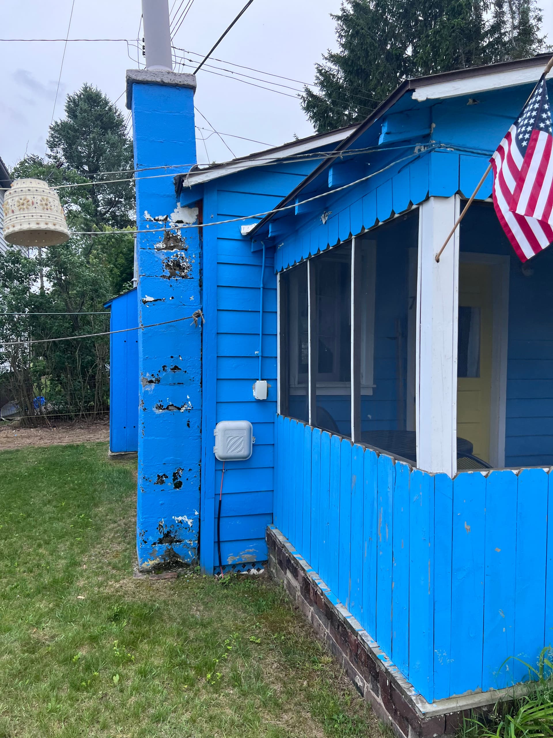 Gallery photos for Lakeside Cottages Get a Full Exterior Painting Overhaul: Image #3