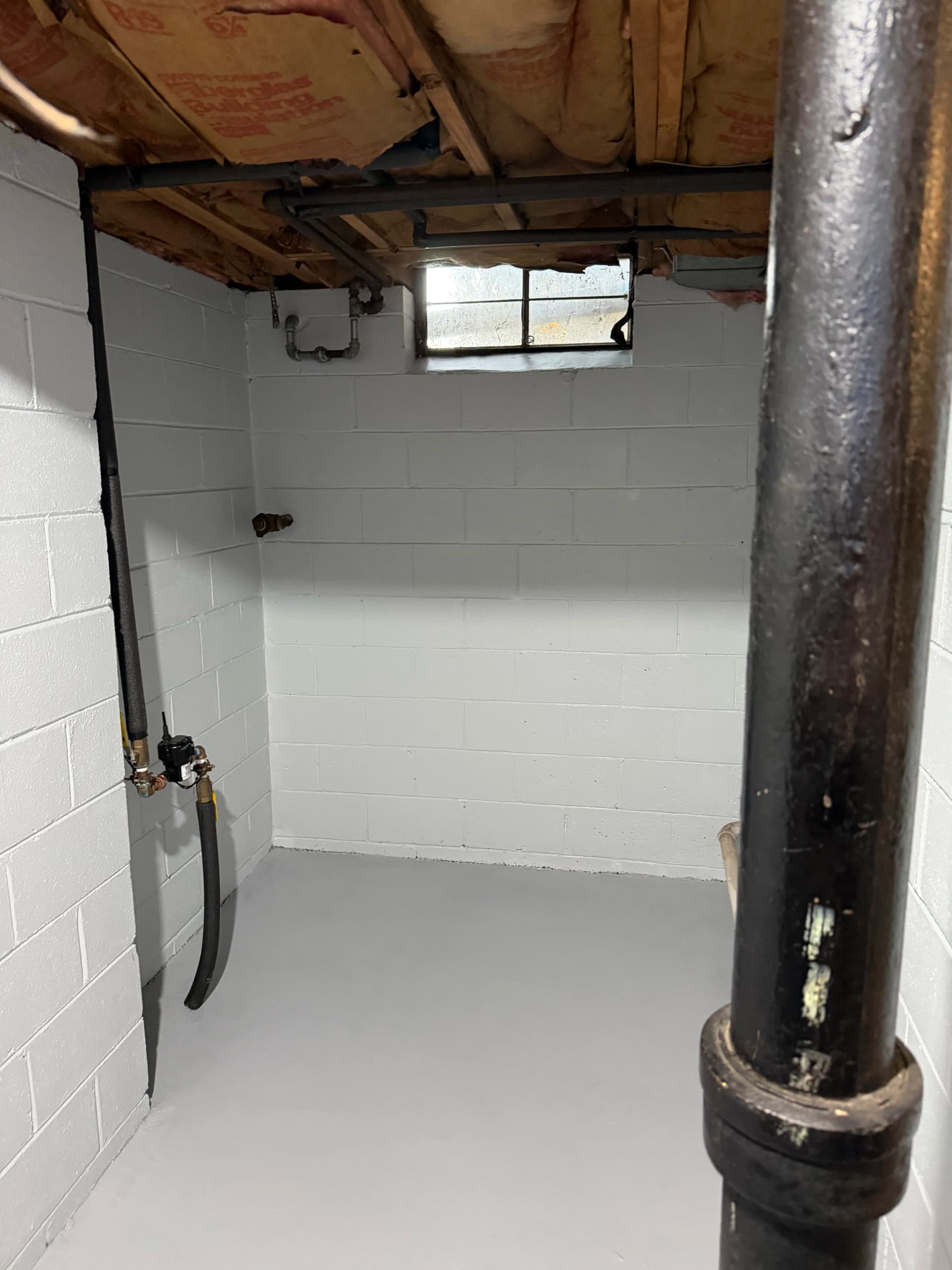 Gallery photos for This Basement Went from Grim to Clean with Fresh Paint: Image #4