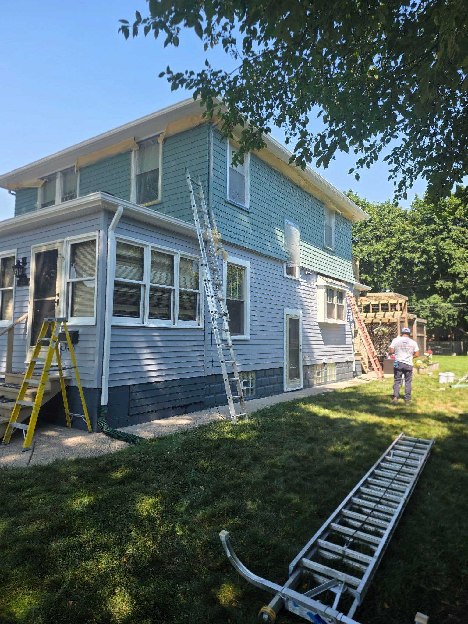 Gallery photos for Big Color Change on This Mt. Clemens Home Exterior: Image #5