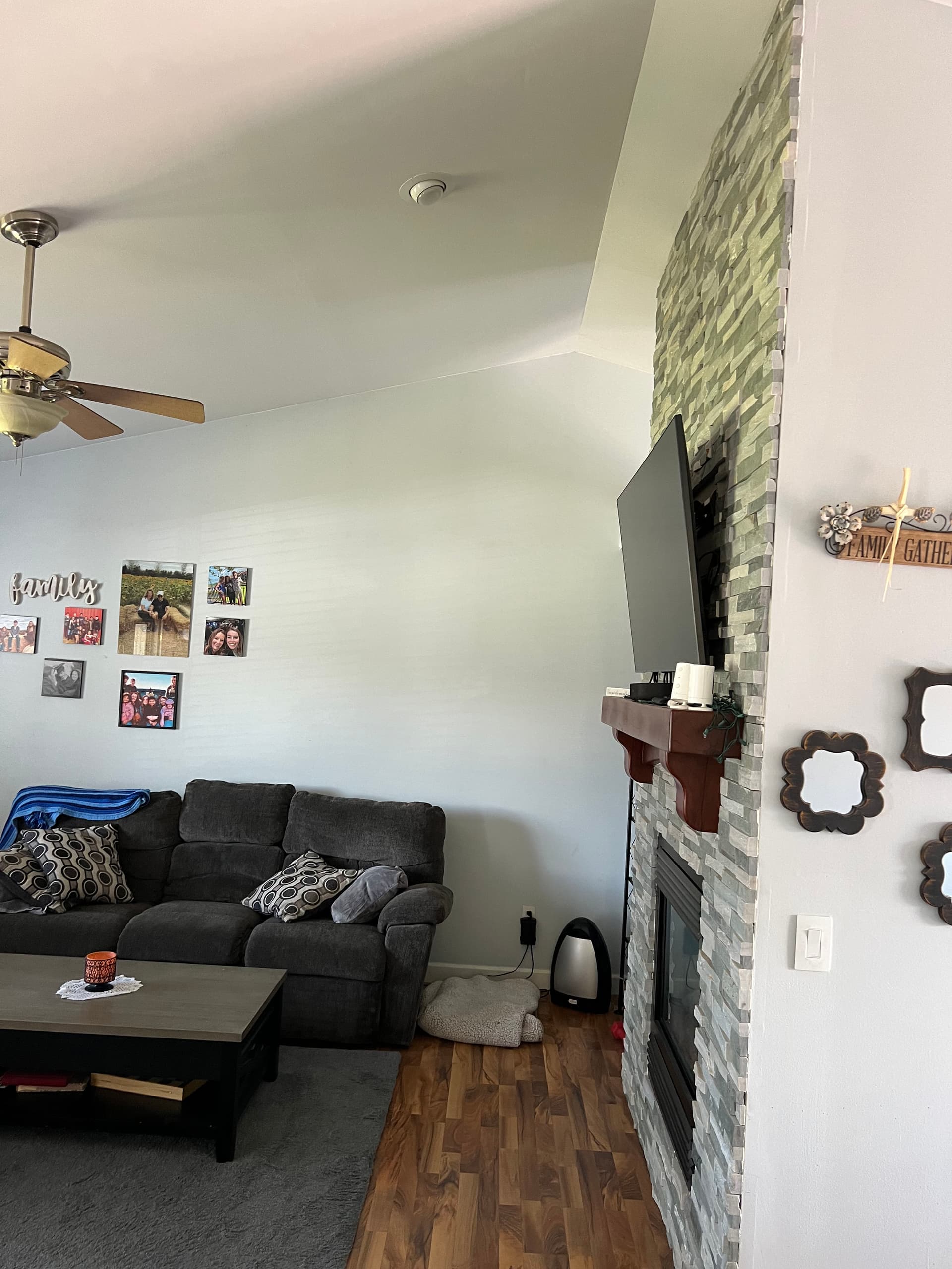 Gallery photos for Fresh Ceiling, New Wall Color, and a Standout Accent Wall: Image #9