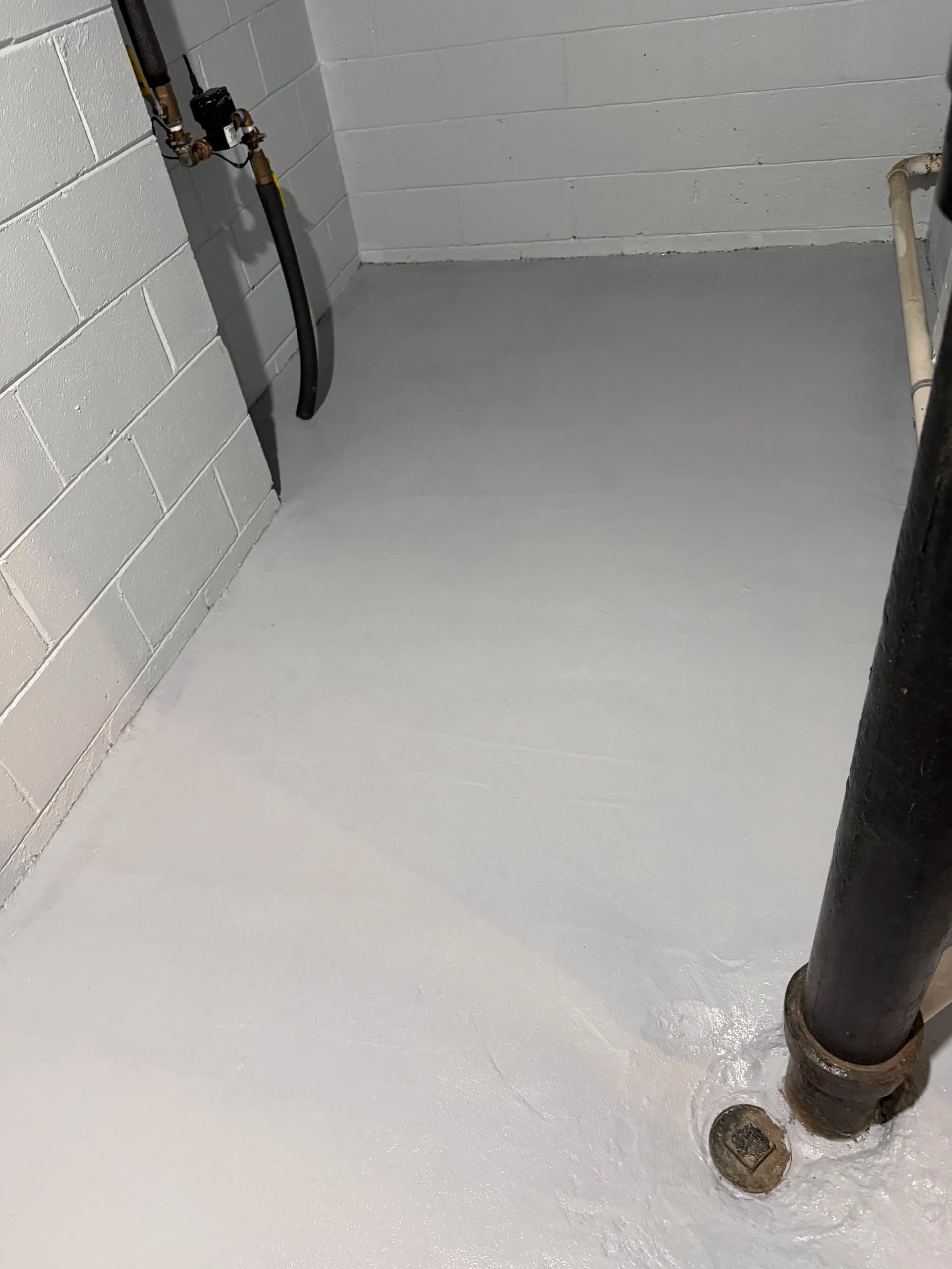 Gallery photos for This Basement Went from Grim to Clean with Fresh Paint: Image #7