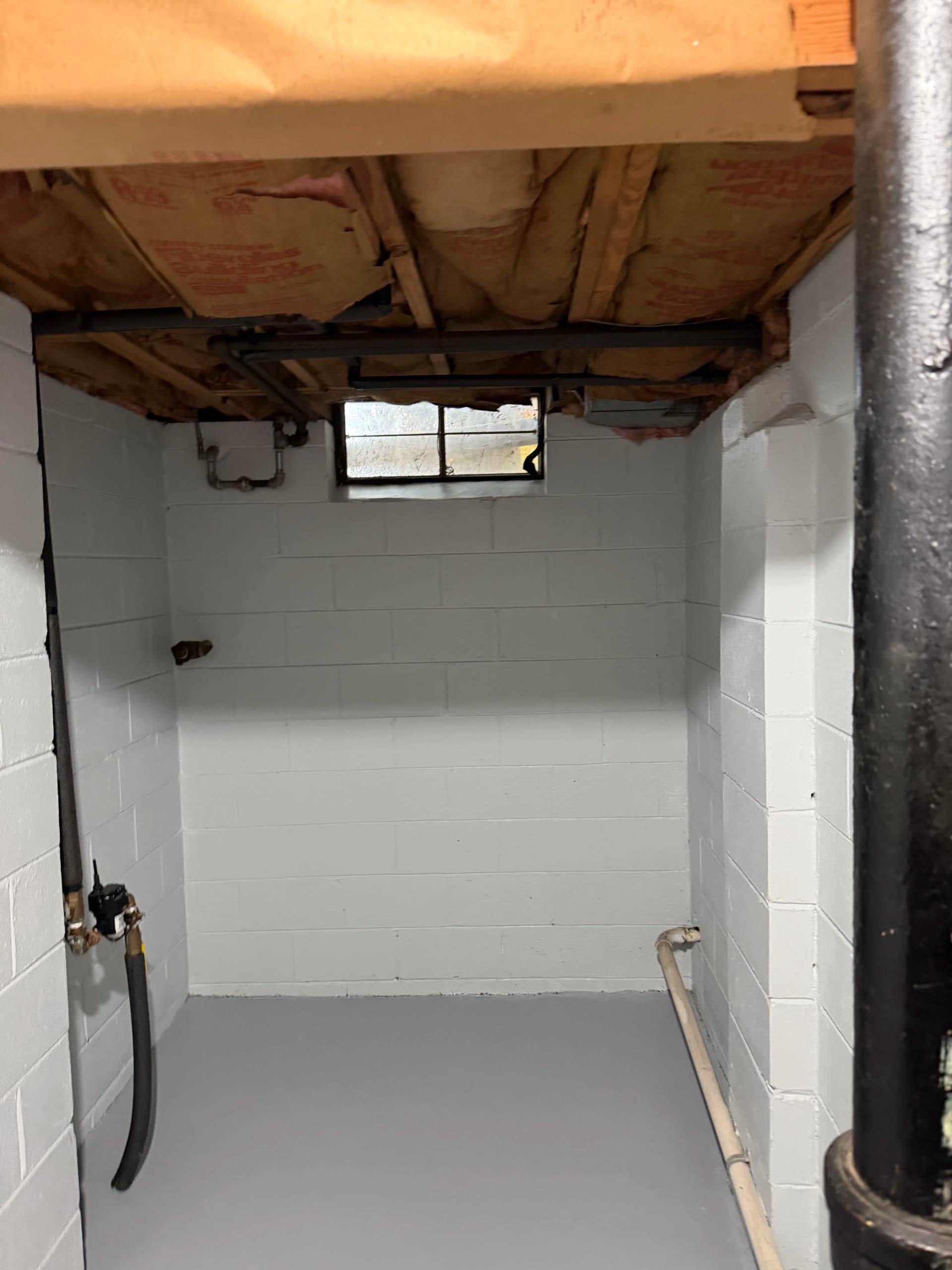 Gallery photos for This Basement Went from Grim to Clean with Fresh Paint: Image #9
