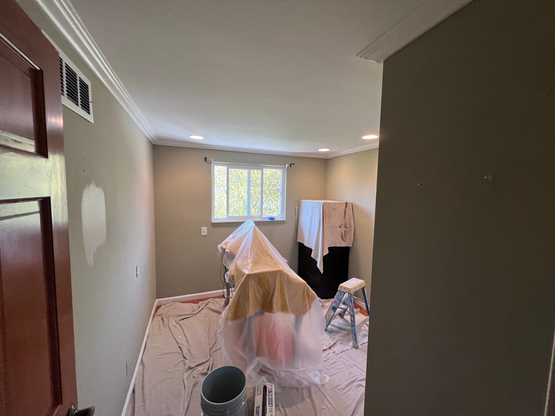 Gallery photos for Fresh Bedroom Color That Changes the Whole Feel of a Room: Image #1