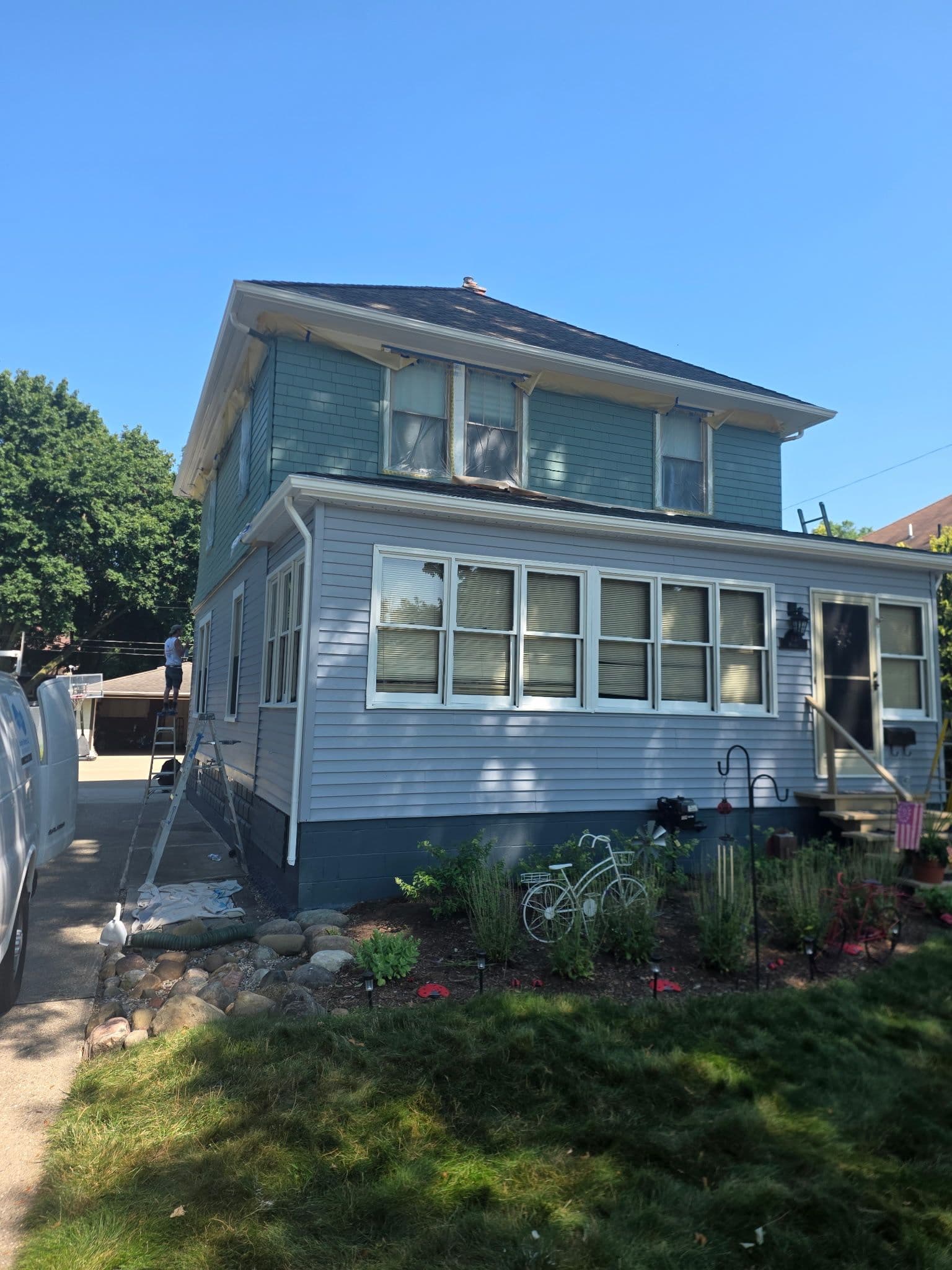 Gallery photos for Big Color Change on This Mt. Clemens Home Exterior: Image #1
