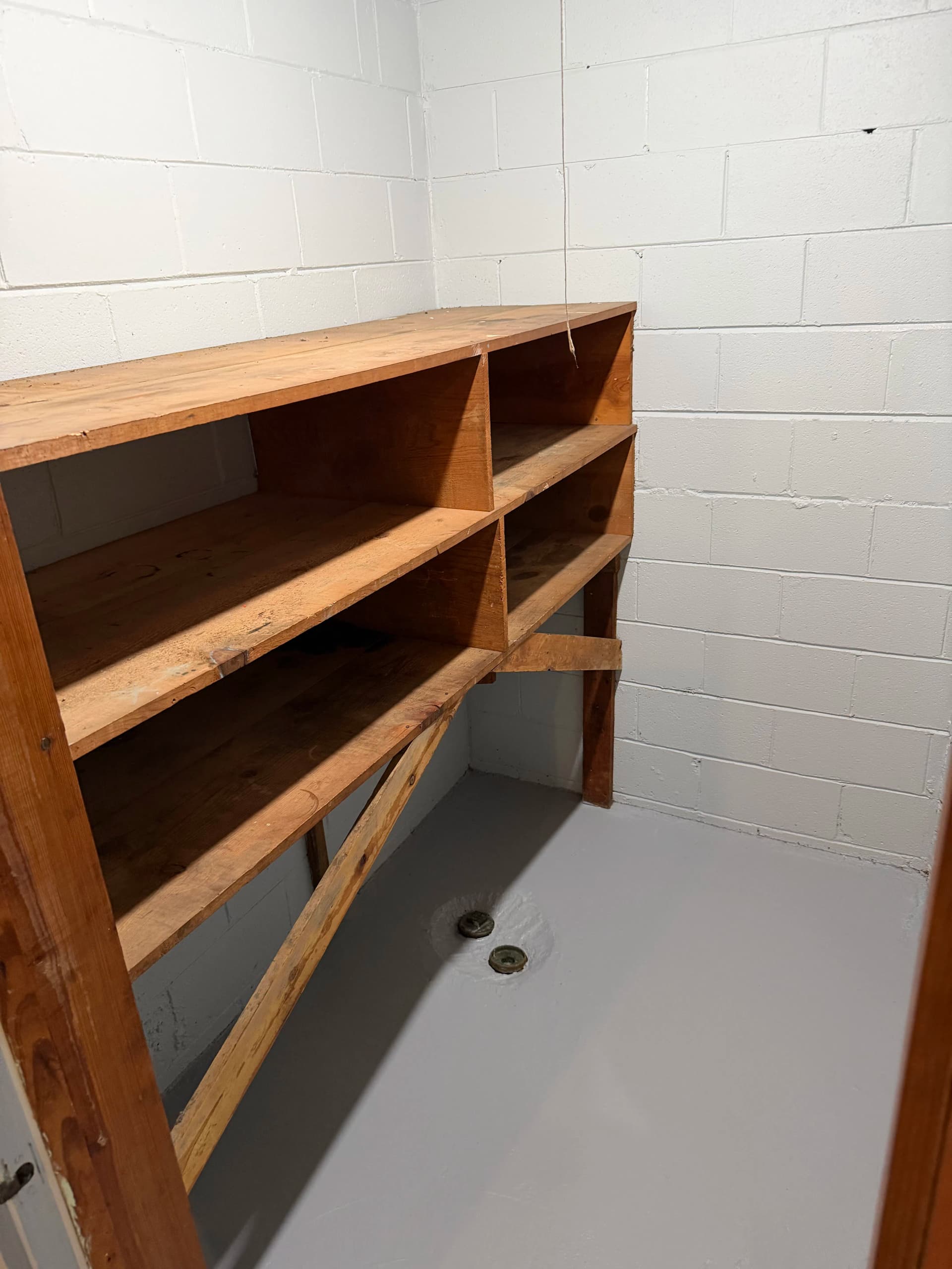 Gallery photos for This Basement Went from Grim to Clean with Fresh Paint: Image #3
