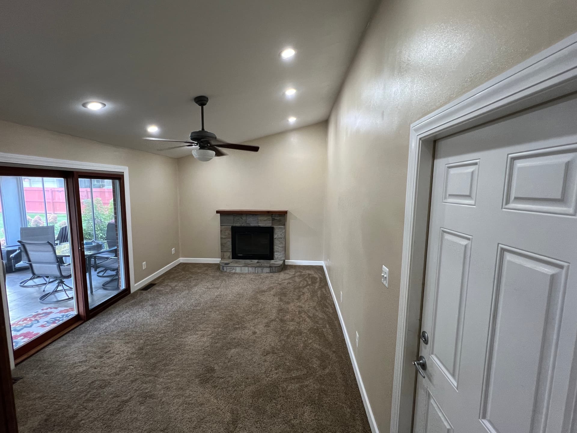 Gallery photos for Going Lighter Can Open Up a Room More Than You'd Think: Image #1