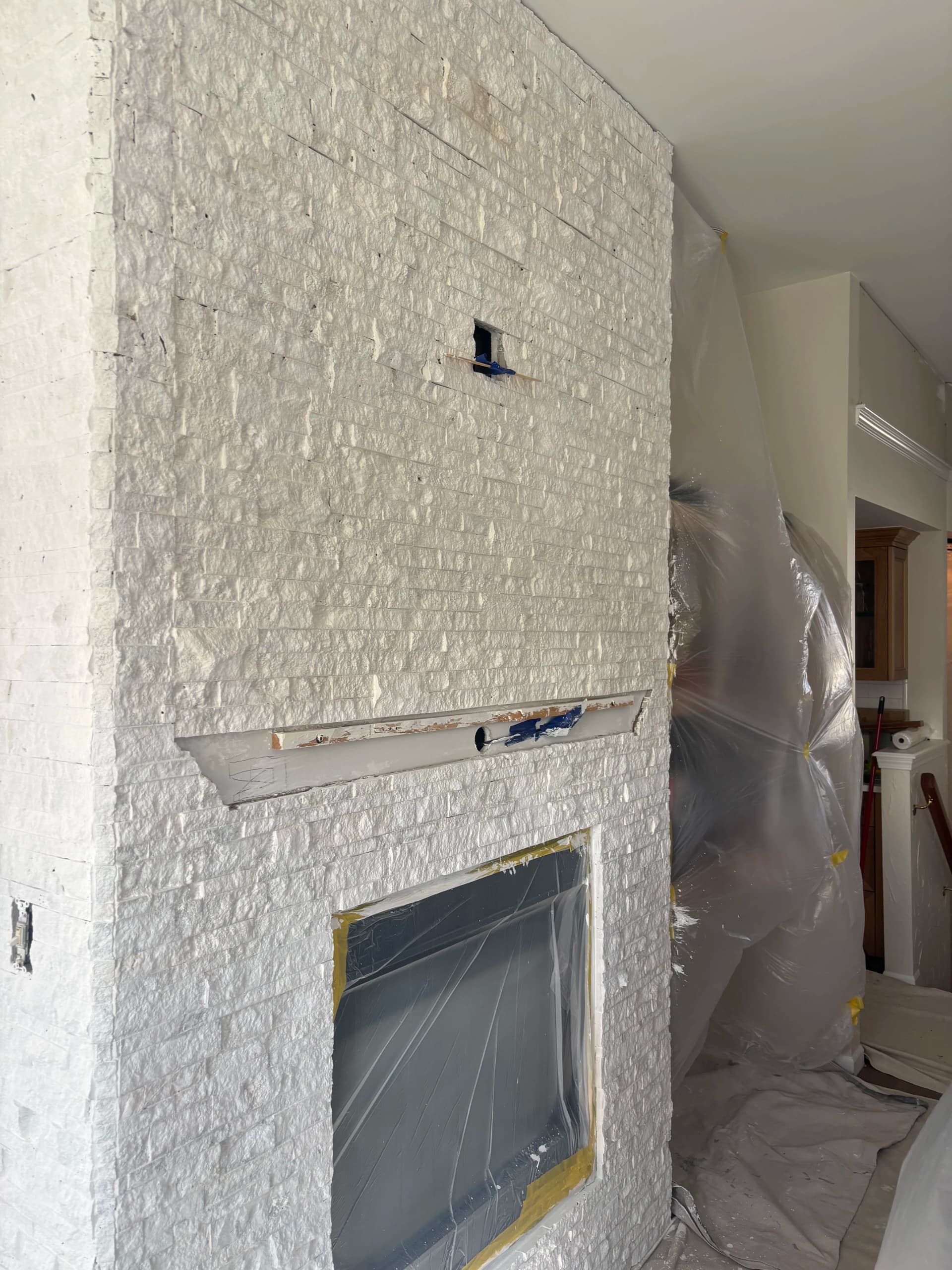 Gallery photos for Stone Fireplace Gets a Clean White Makeover: Image #6