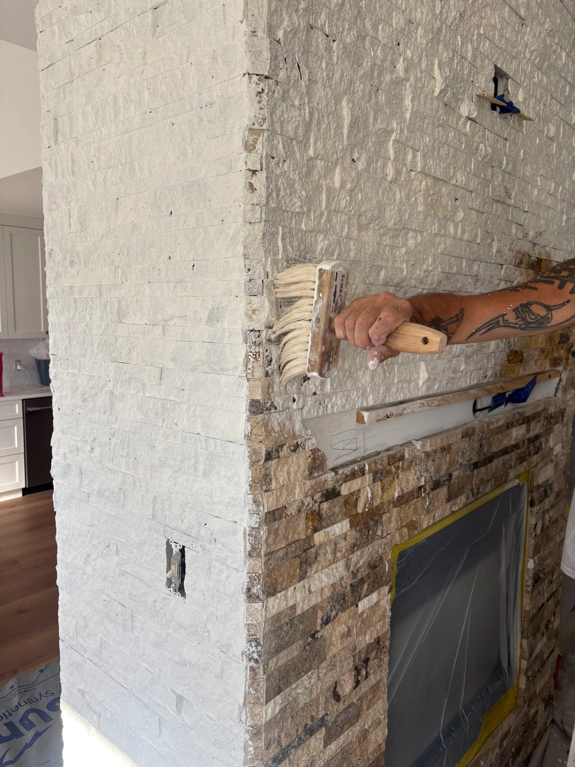 Gallery photos for Stone Fireplace Gets a Clean White Makeover: Image #5