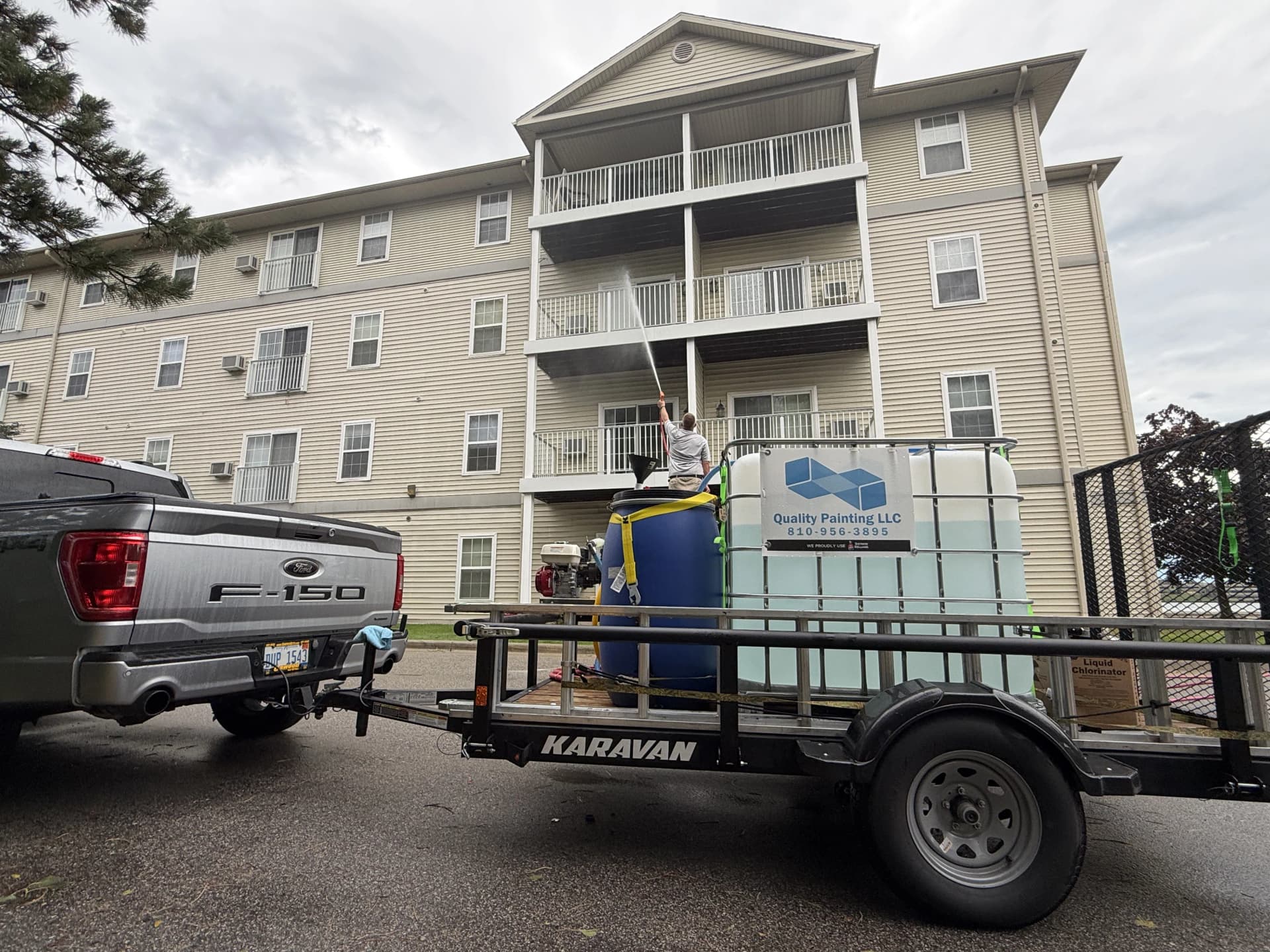 Gallery photos for New Soft Wash Rig Tackling Multi-Story Buildings With Ease: Image #1