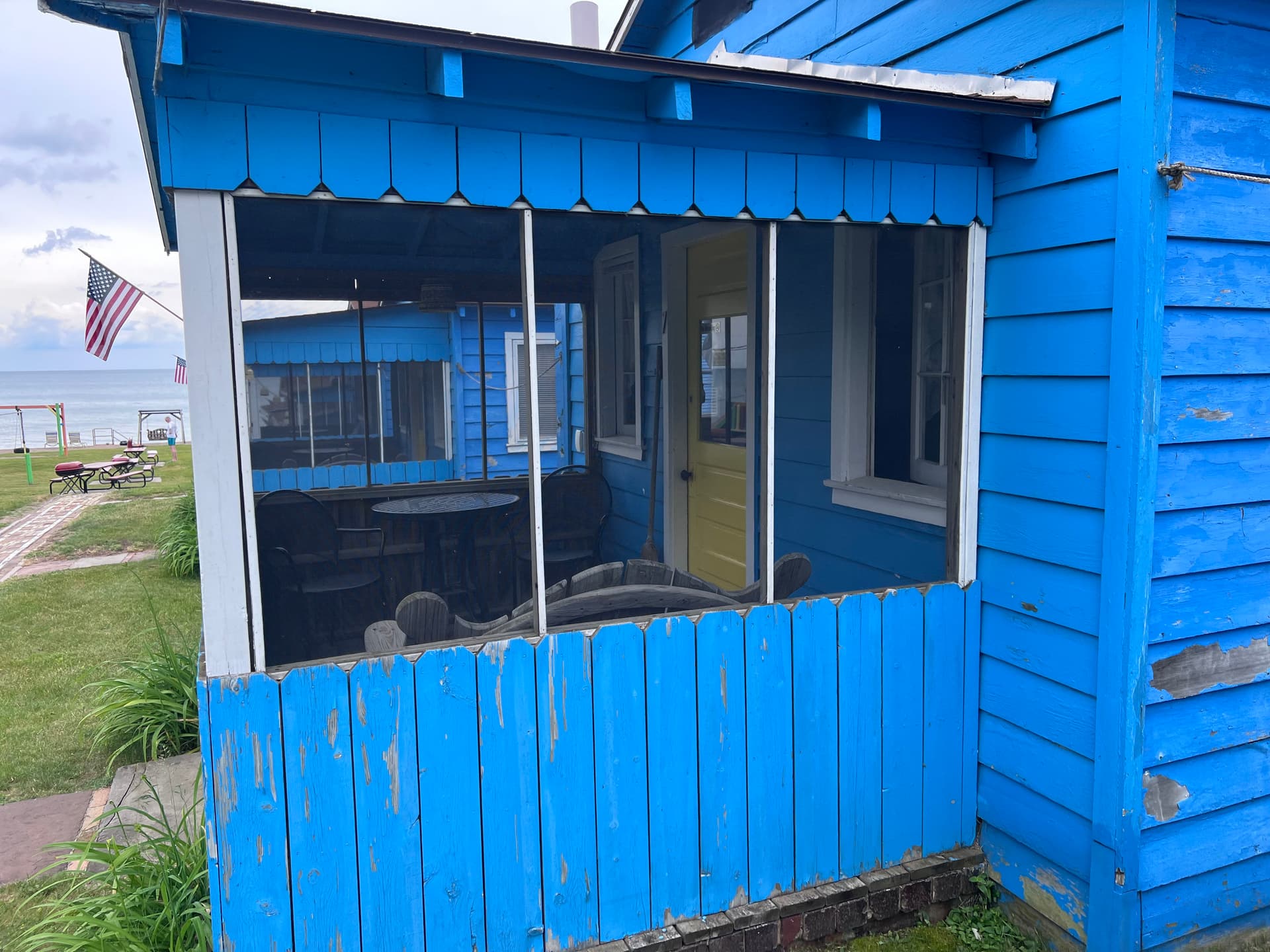 Lakeside Cottages Get a Full Exterior Painting Overhaul image