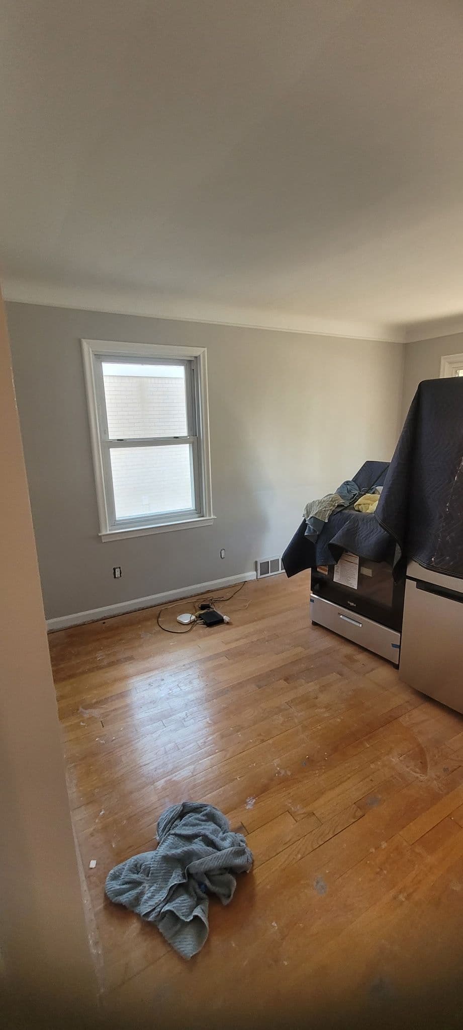 Gallery photos for Full Home Interior Repaint - Walls, Ceilings, and Trim Done Right: Image #7