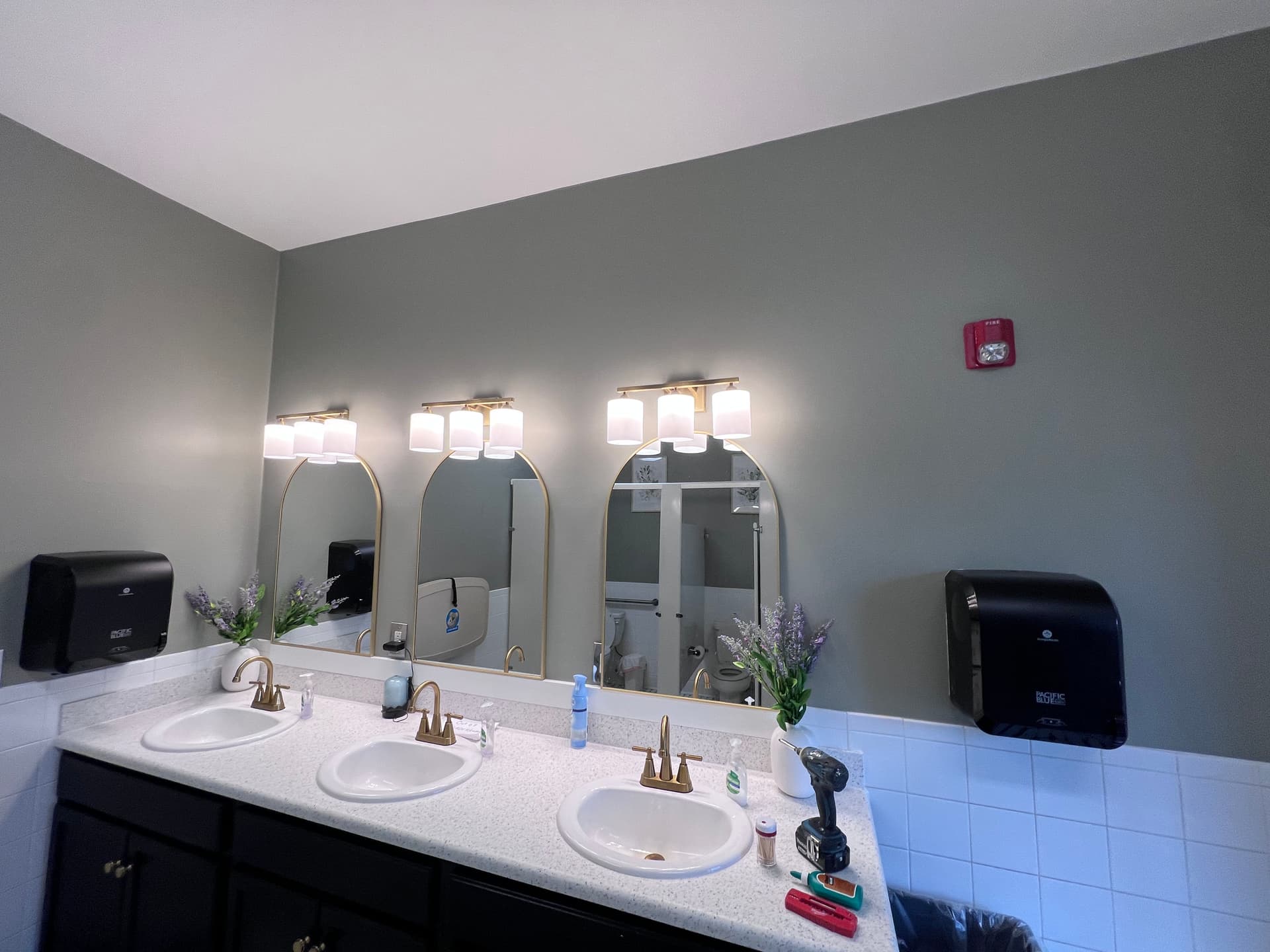 Gallery photos for Bathroom Ceiling Repair and Fresh Paint After a Burst Water Line: Image #5
