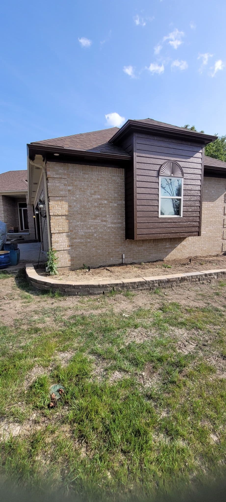 Gallery photos for Exterior Color Change That Completely Shifts a Home's Look: Image #2