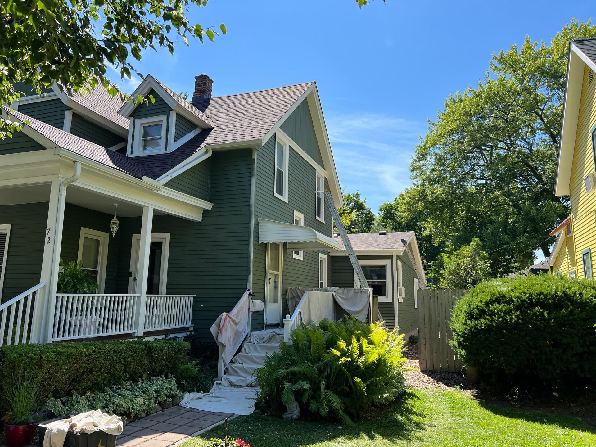 Gallery photos for Sun-Faded Aluminum Siding Gets a Fresh Coat of Protection: Image #5