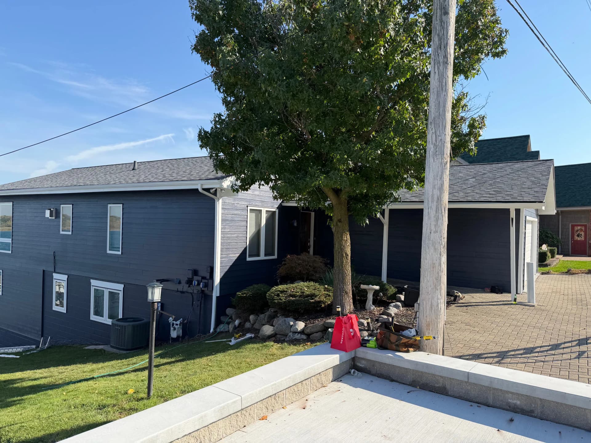 Gallery photos for Bold Navy Exterior Paint on a Lakefront Home: Image #6