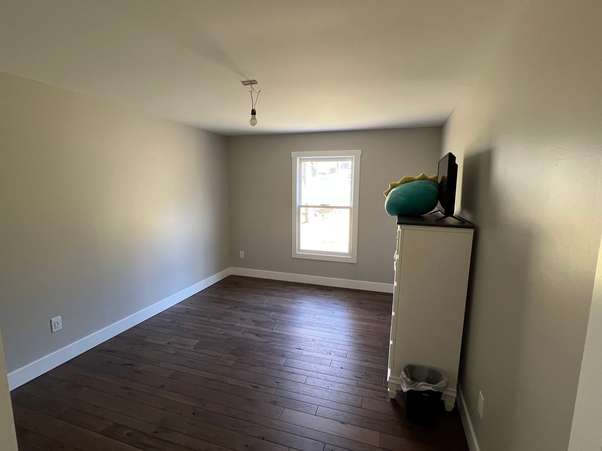Gallery photos for Full Home Interior Repaint From Top to Bottom: Image #6