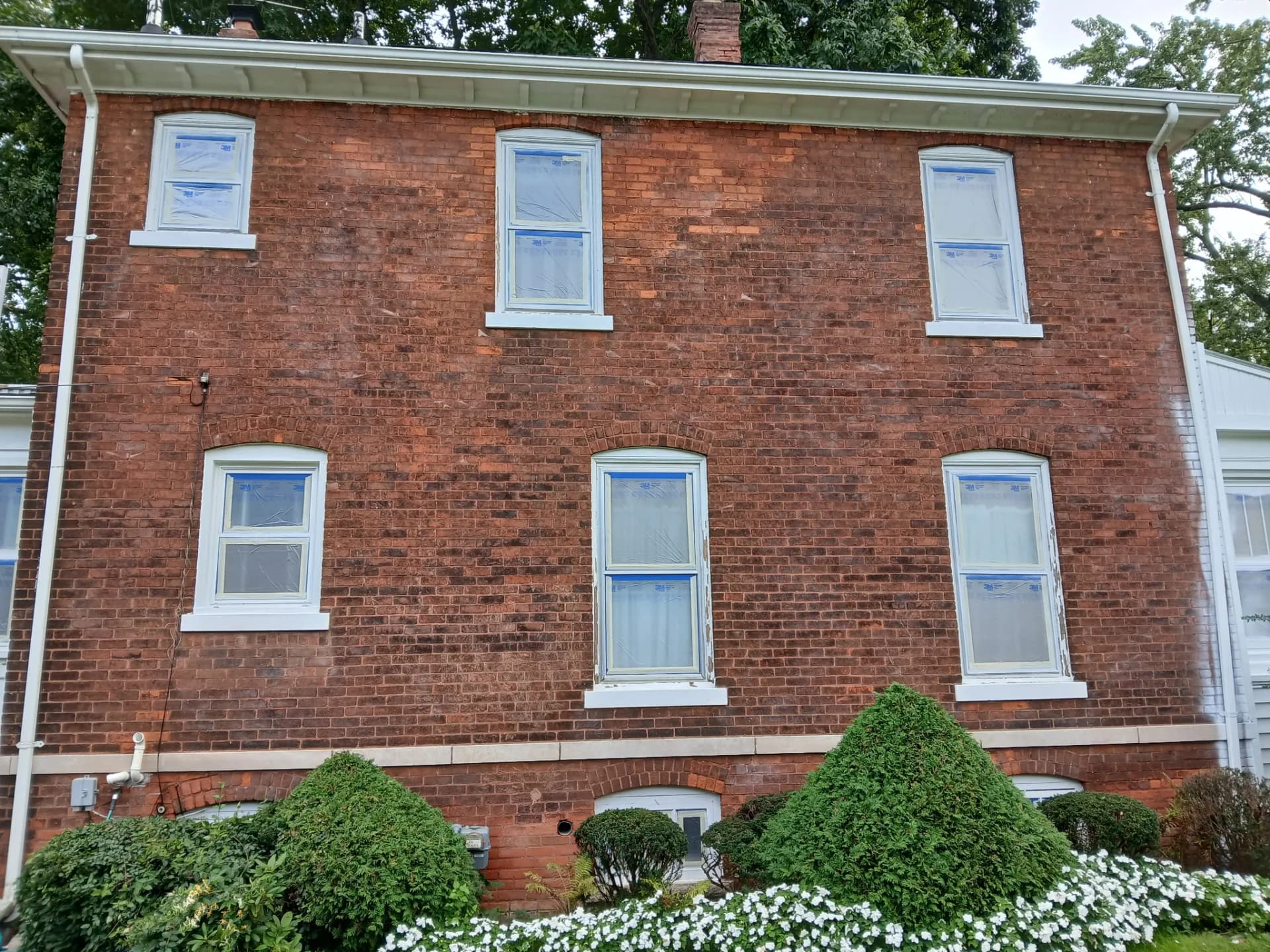 Gallery photos for Exterior Painting on a Classic Brick Home Done Right: Image #6