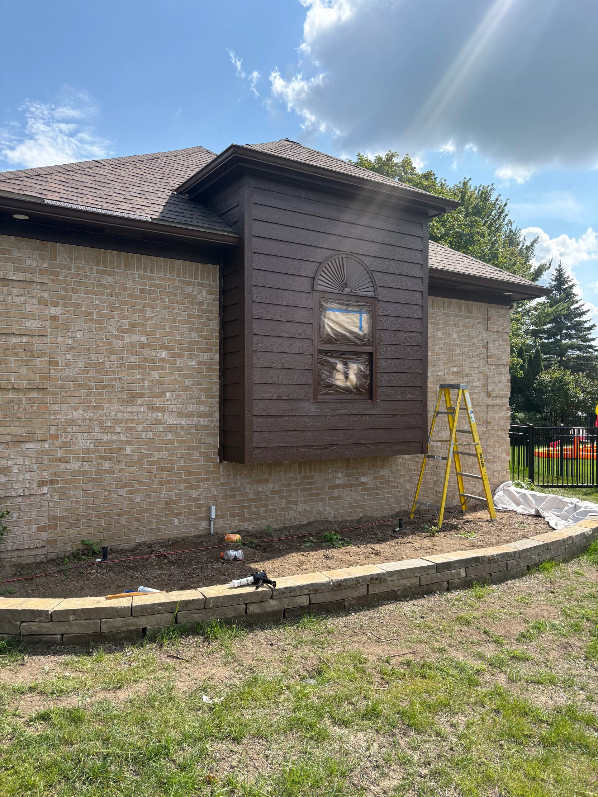 Gallery photos for Fresh Trim Paint That Changes Everything About a Home's Look: Image #4