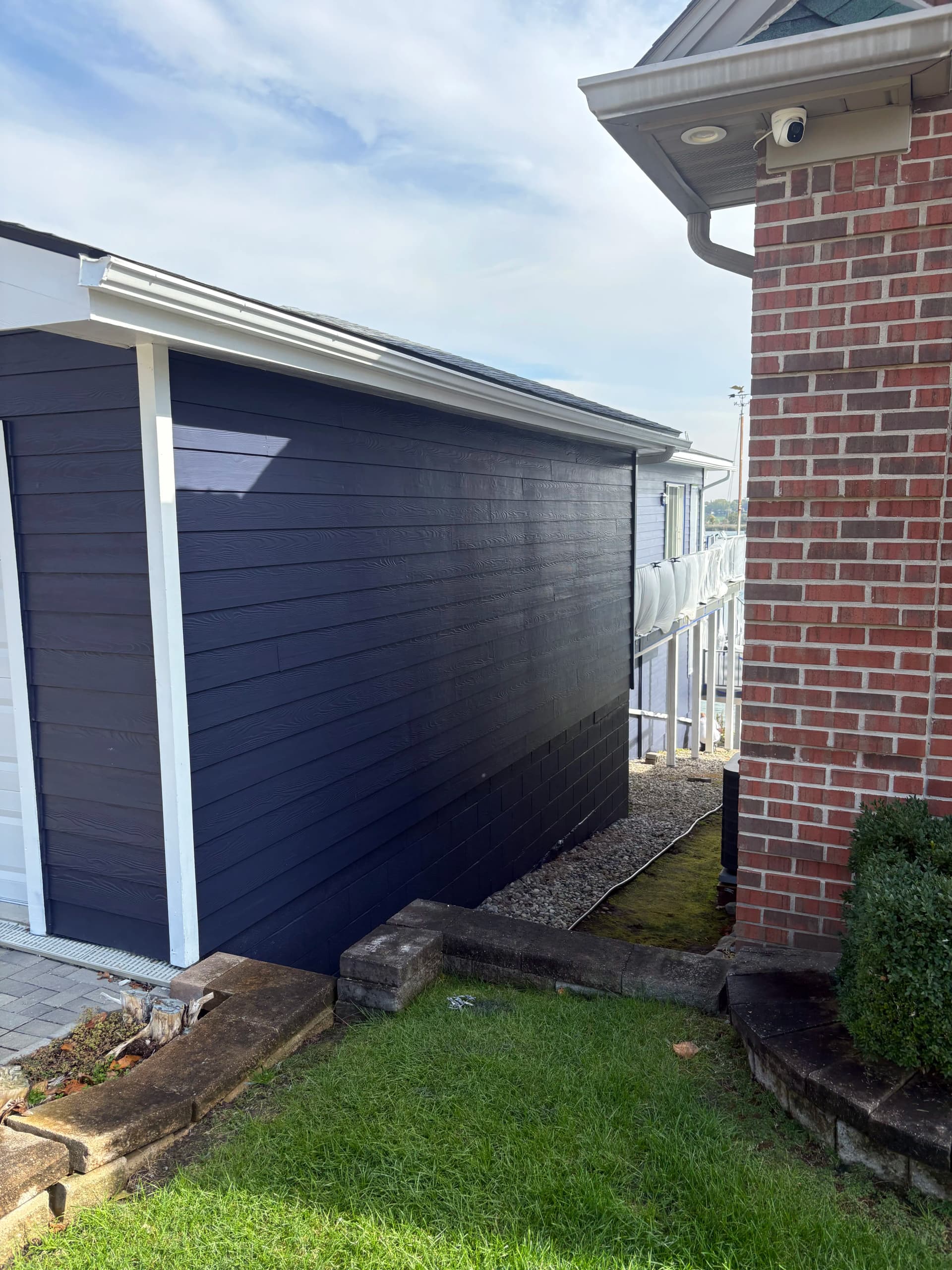 Gallery photos for Bold Navy Exterior Paint on a Lakefront Home: Image #8