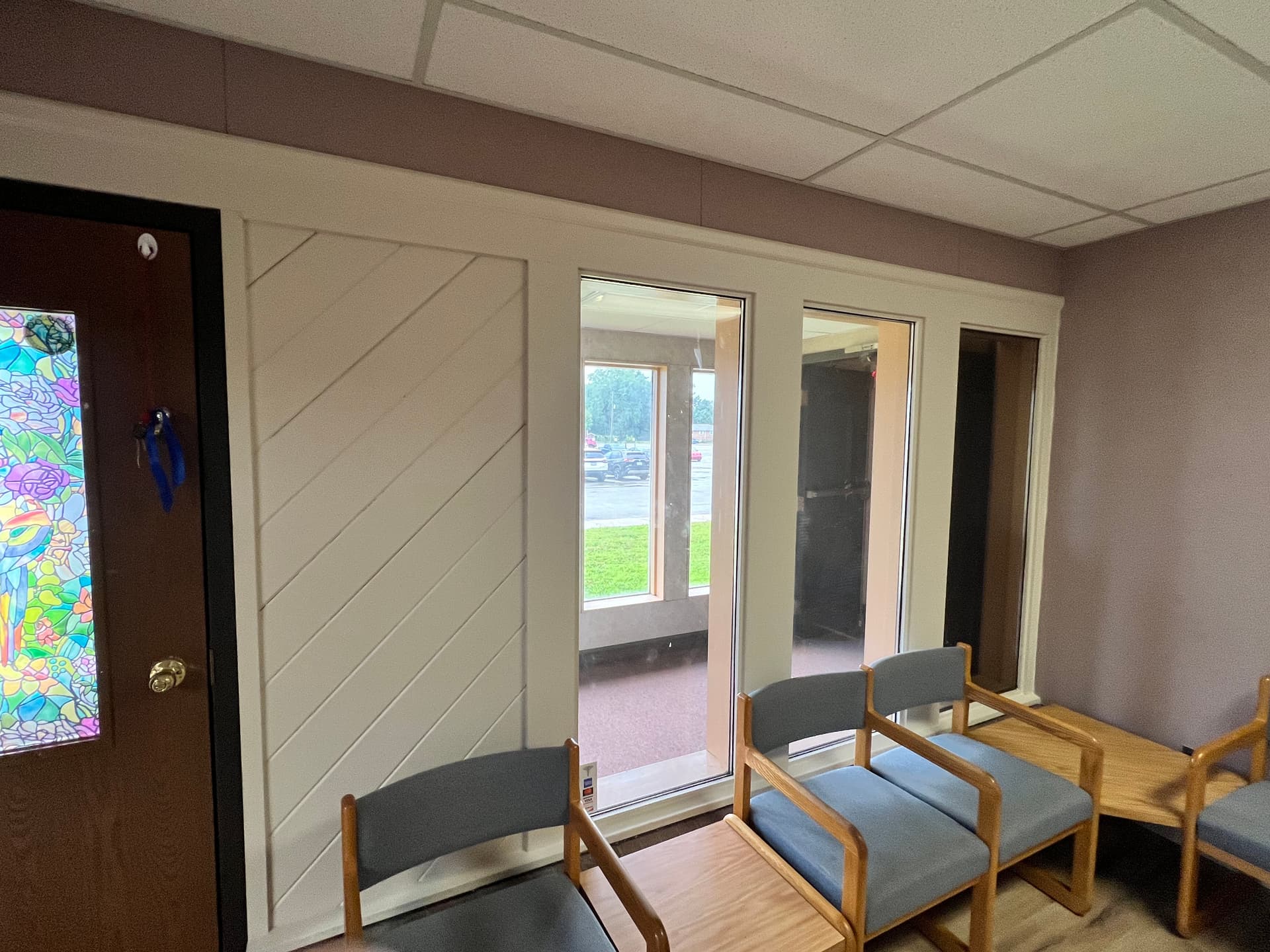 Gallery photos for Ceiling Drywall Repair and Window Frame Paint at a Doctor's Office: Image #4