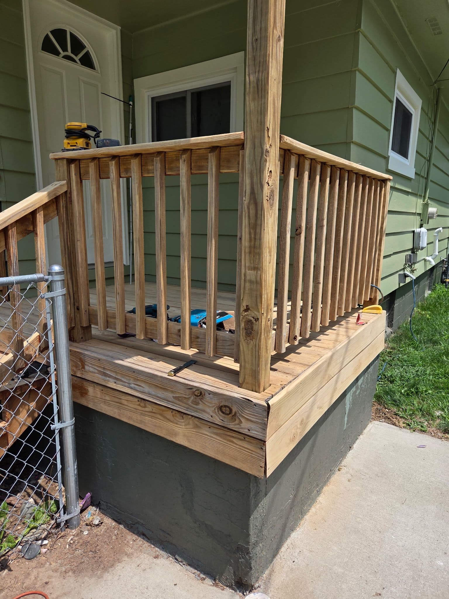 Gallery photos for Worn-Out Front Porch Gets Full Rebuild and Fresh Stain: Image #3