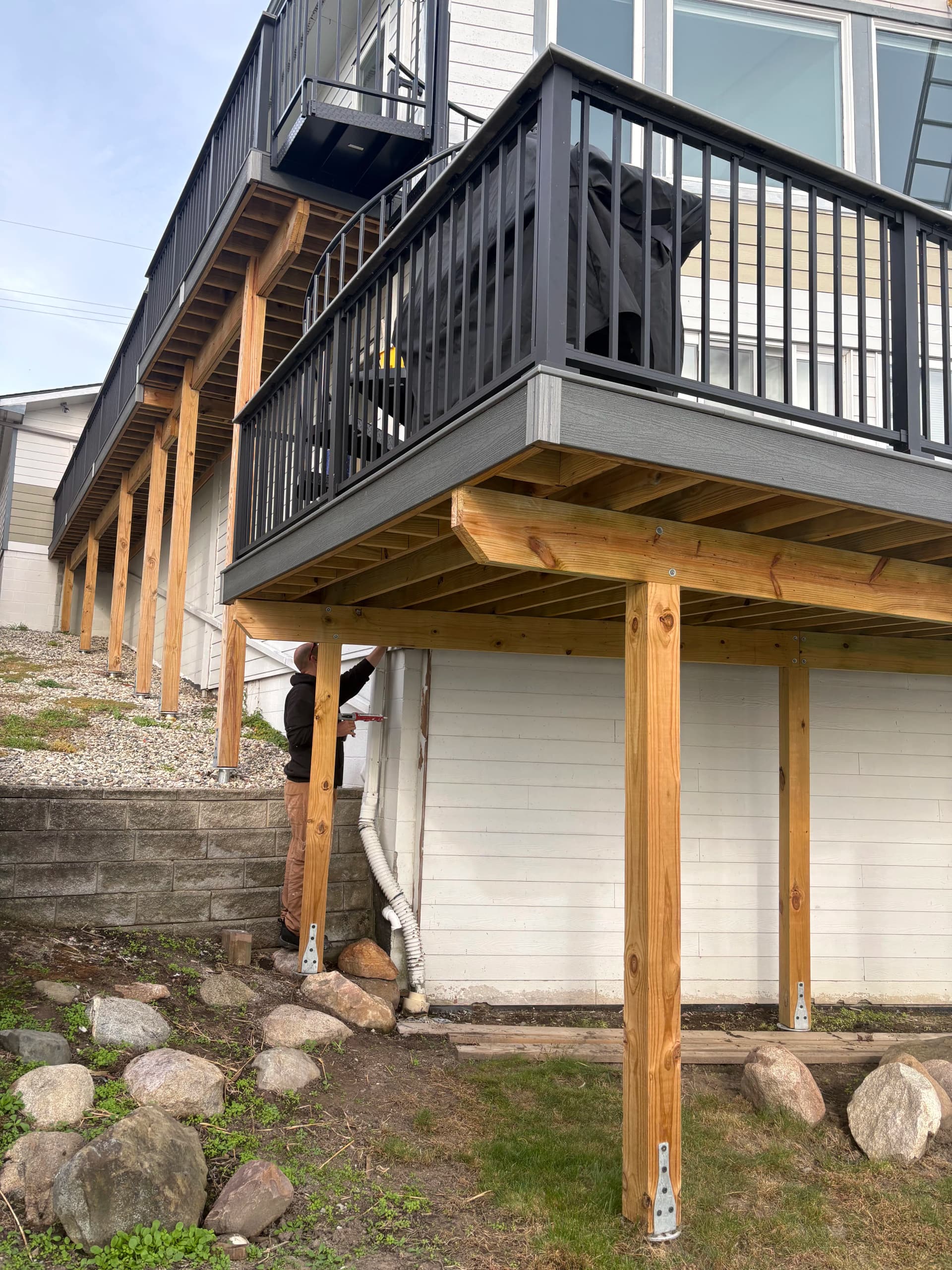 Gallery photos for Why Priming First Is Non-Negotiable on Exterior Wood: Image #3