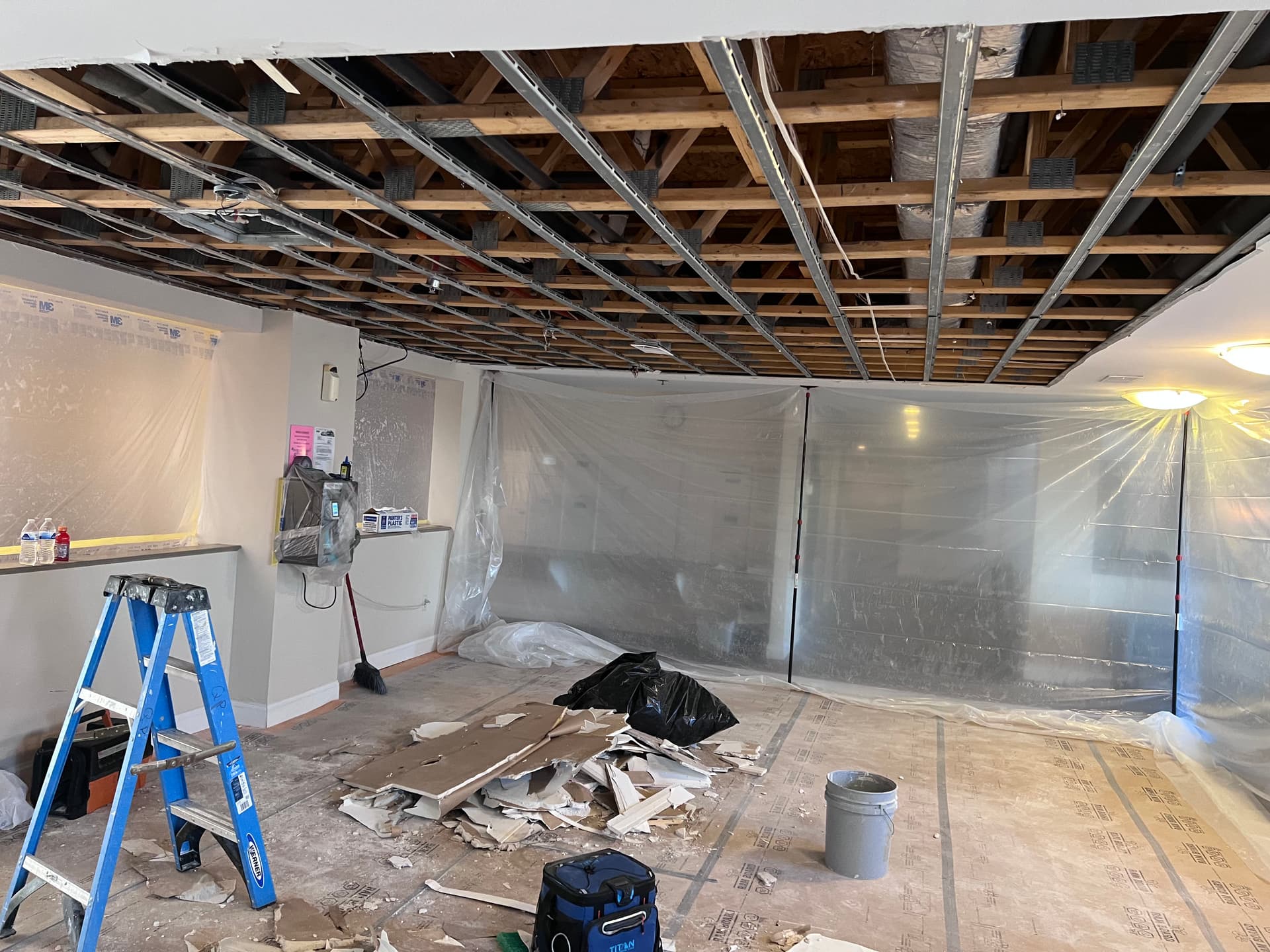 Gallery photos for Ceiling Drywall Demo and Prep After Water Damage: Image #3