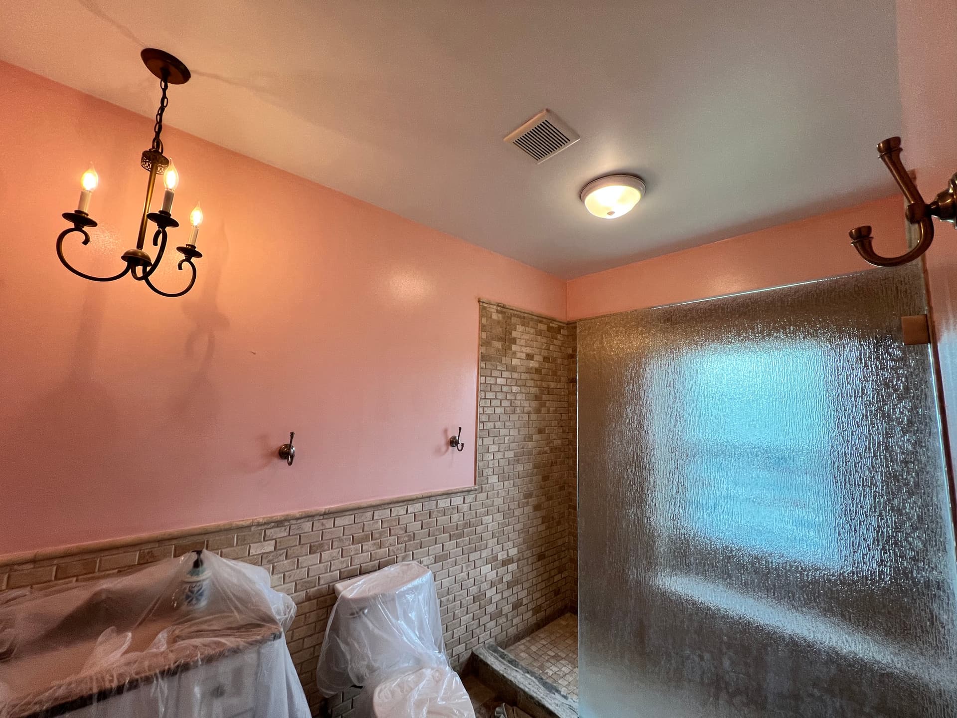 Gallery photos for Master Bedroom and Bathroom Full Interior Repaint: Image #6