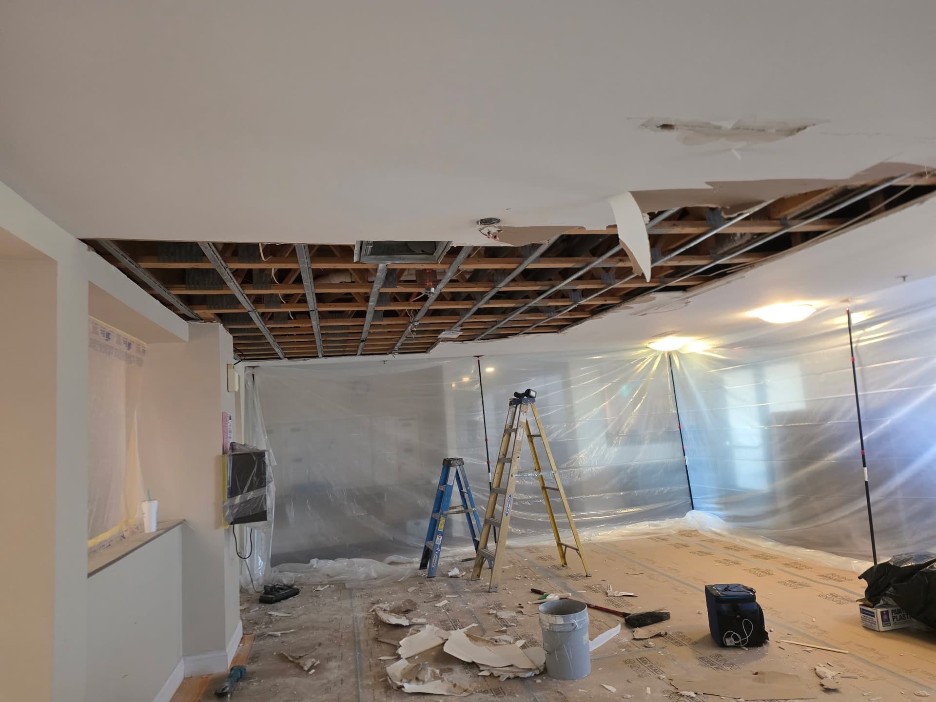 Gallery photos for Ceiling Drywall Demo and Prep After Water Damage: Image #2