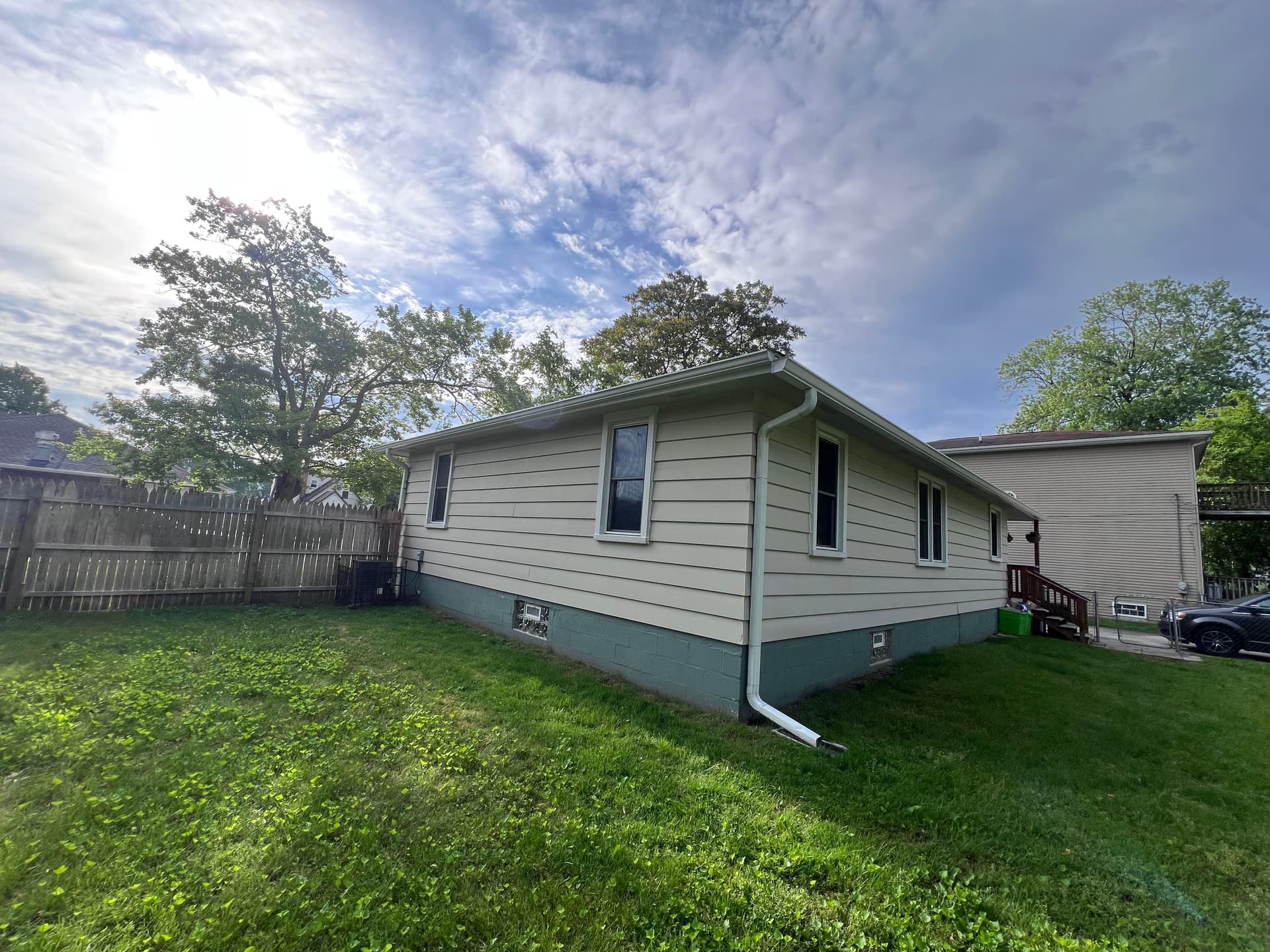 Gallery photos for Before and After Exterior Painting on a Ranch-Style Home: Image #6