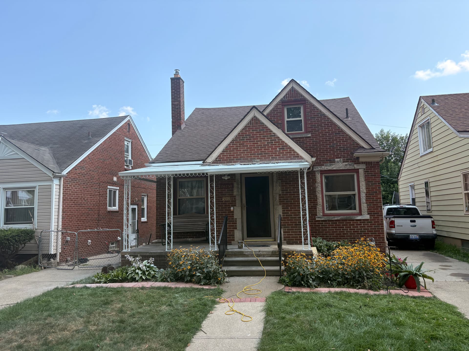 Gallery photos for Metal Porch Roof Cleaning and Exterior Paint on a Brick Home: Image #5