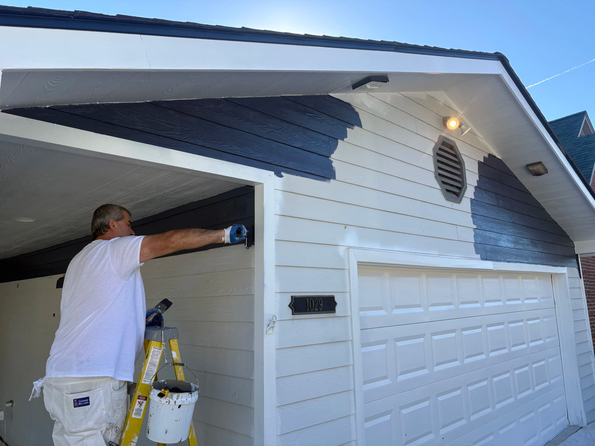 Gallery photos for Michigan Home Exterior Color Change Done Right: Image #4